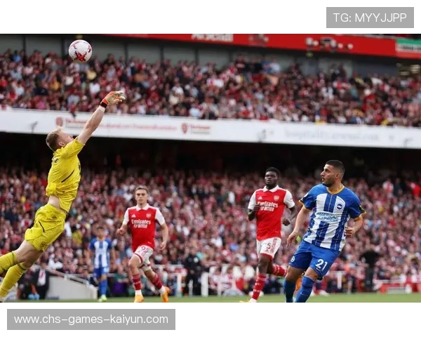 阿森纳围攻布伦特福德禁区，厄德高凌空抽射偏出